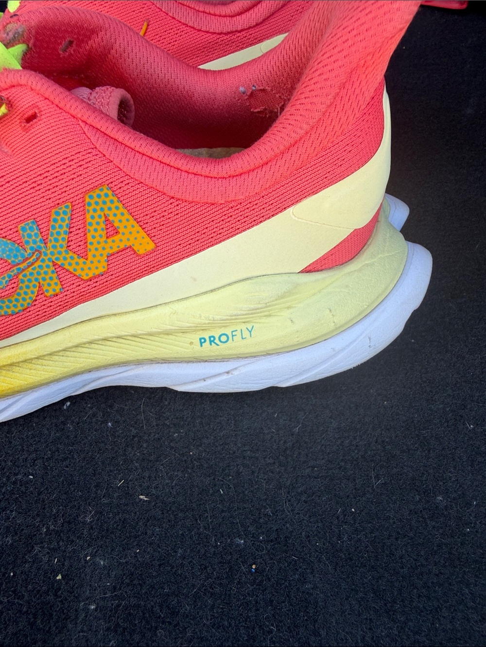 Hoka One One Mach 4 Pro Fly Hot Coral Size 8B - Picture 8 of 10